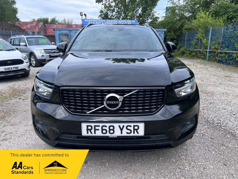 Volvo XC40 2.0 D4 R-design Suv Black #2