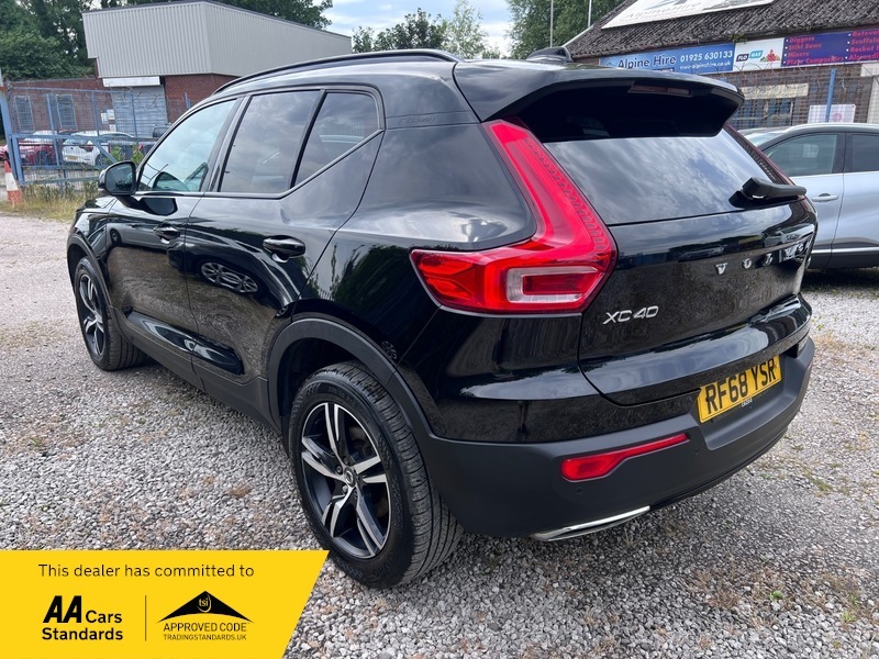 Volvo XC40 2.0 D4 R-design Suv Black #5
