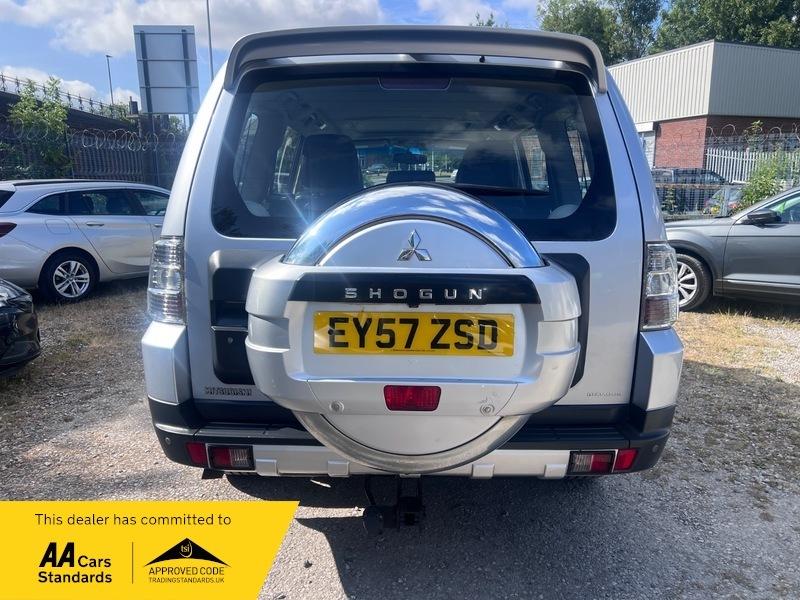 Mitsubishi Shogun 3.2 Di-dc Diamond Suv Silver #6