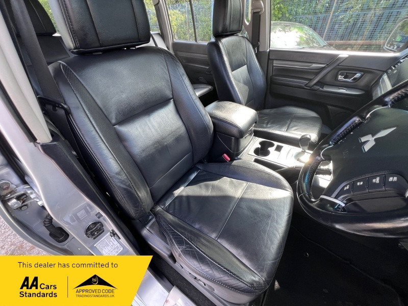 Mitsubishi Shogun 2.5 Trojan 114 Bhp Silver #9