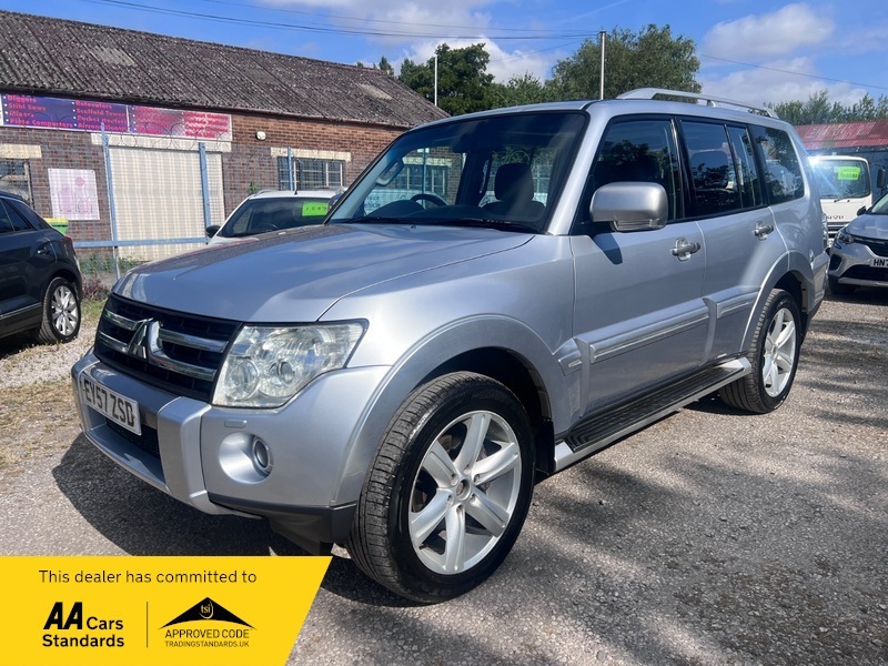 Mitsubishi Shogun 3.2 Di-dc Diamond Suv Silver #3