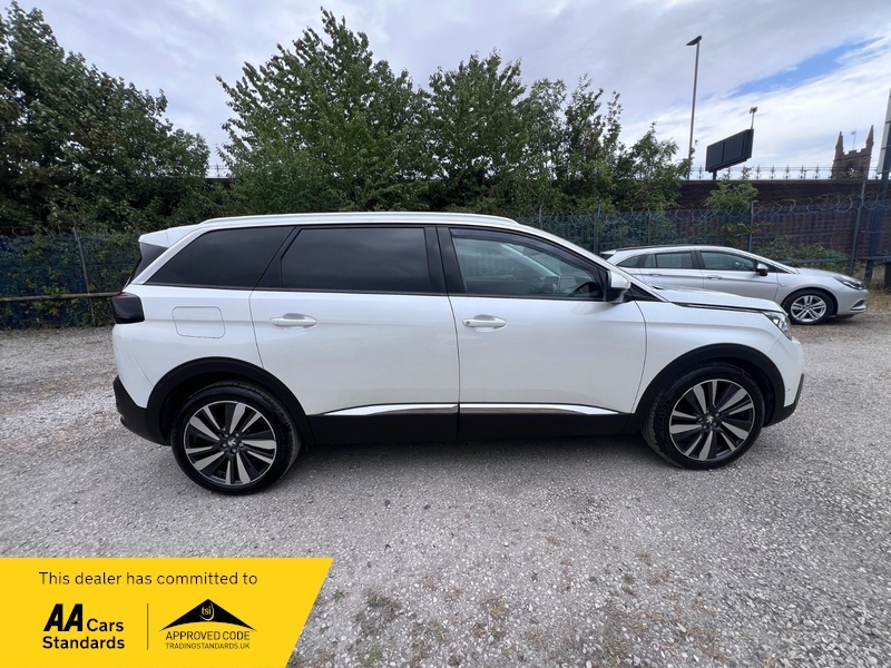 Peugeot 5008 1.2 Puretech Active White #9