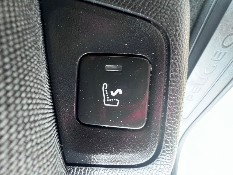 Peugeot 5008 1.2 Puretech Active White #27