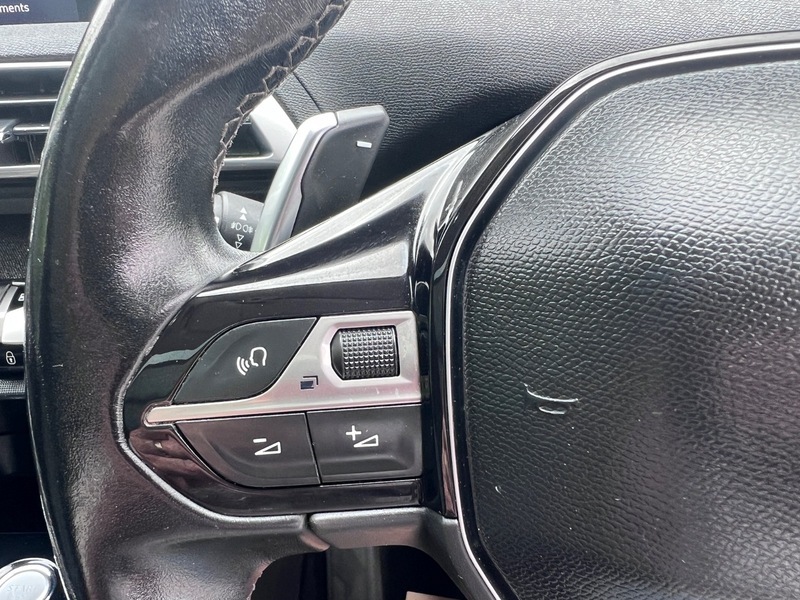 Peugeot 5008 1.2 Puretech Active White #22