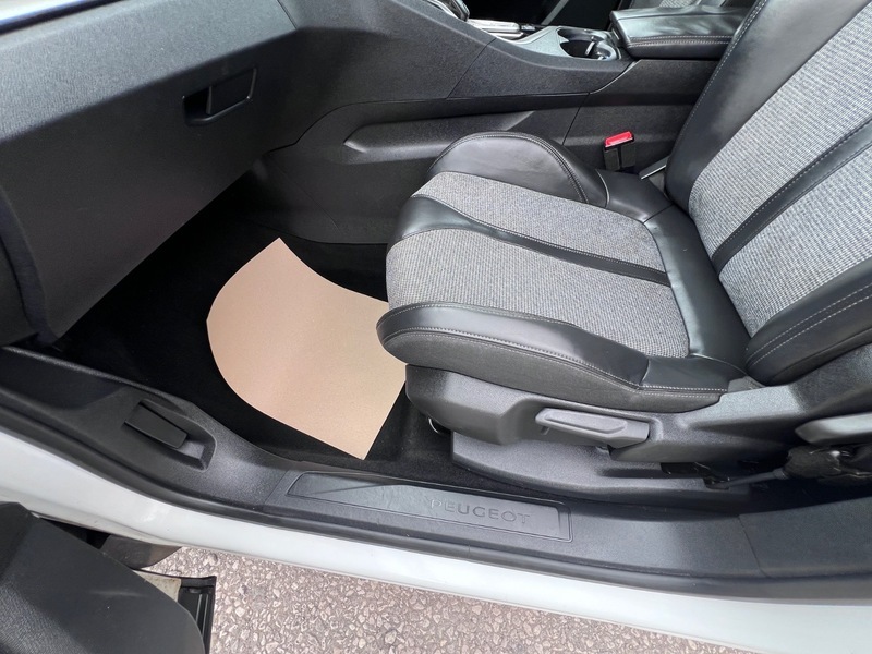 Peugeot 5008 1.2 Puretech Active White #41