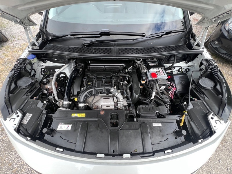 Peugeot 5008 1.2 Puretech Active White #63