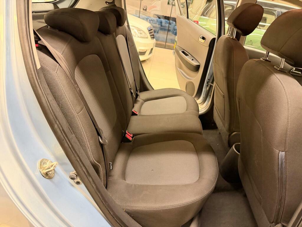 Hyundai I20 1.2 Classic Hatchback Euro 5 85 Red #16