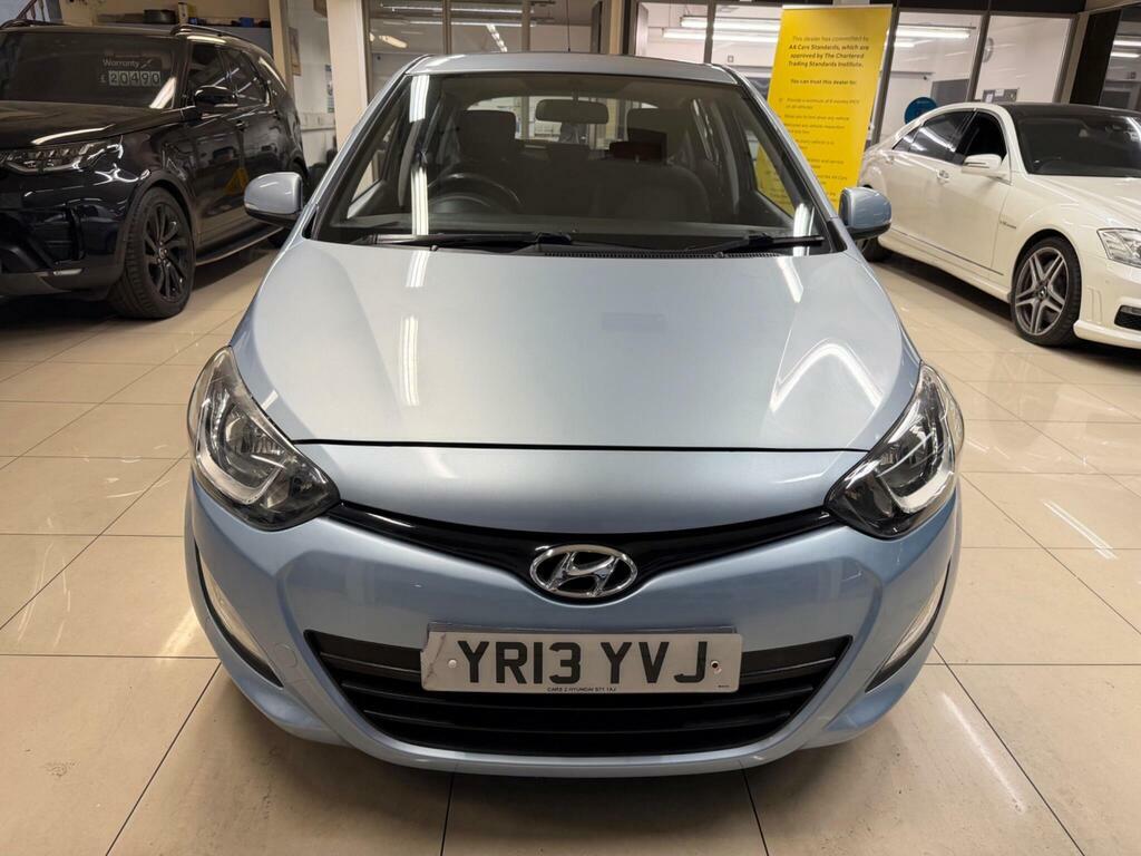 Hyundai I20 1.4 Crdi Blue Drive Active Euro 5 S S Blue #2
