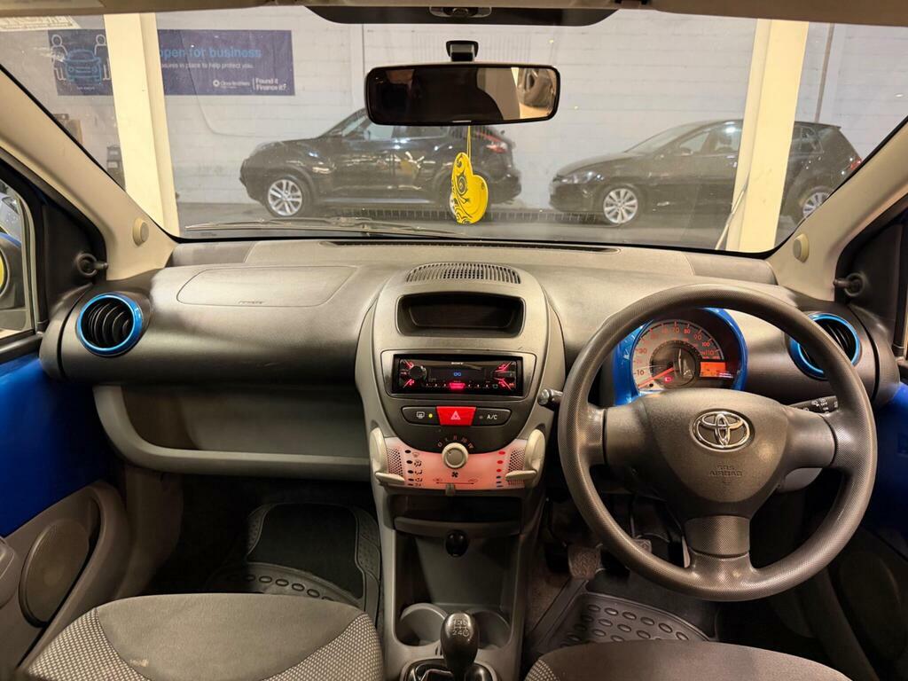 Toyota Aygo 1.0 Vvt-i Black Euro 4 Black #17