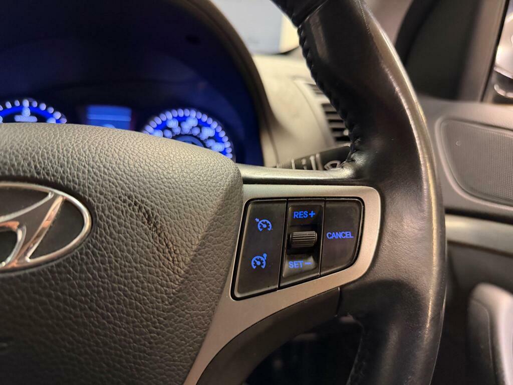 Hyundai I40 I40 Style Blue Drive Crdi Silver #30