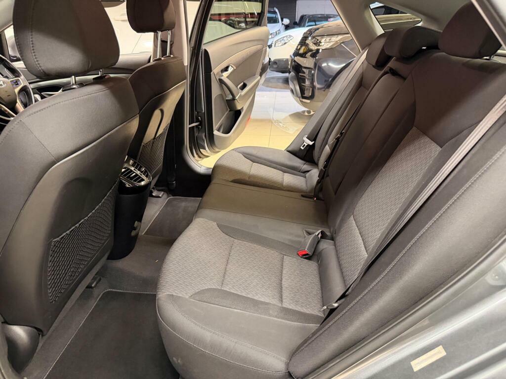 Hyundai I40 I40 Style Blue Drive Crdi Silver #22