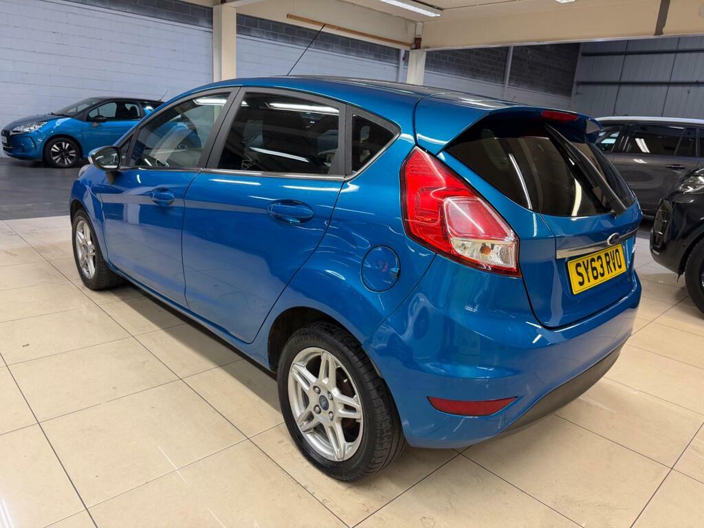 Ford Fiesta Yellow #4