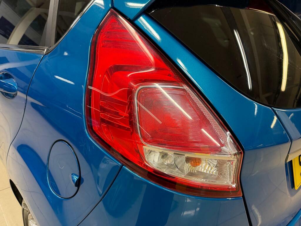 Ford Fiesta Yellow #10