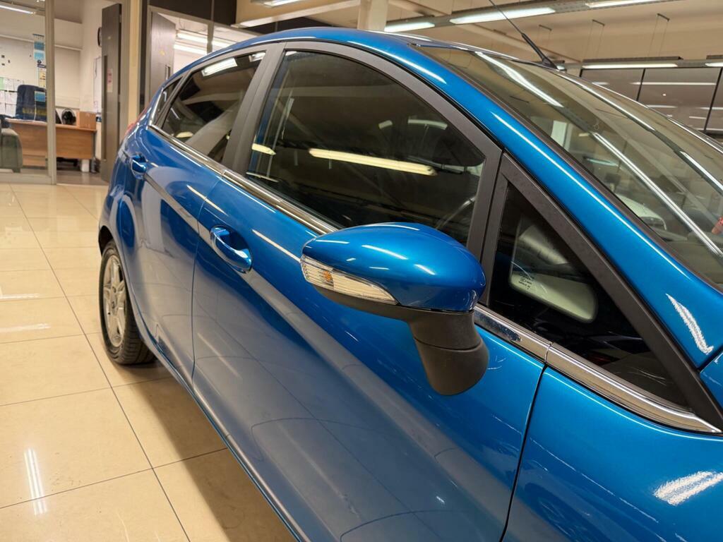 Ford Fiesta Yellow #12