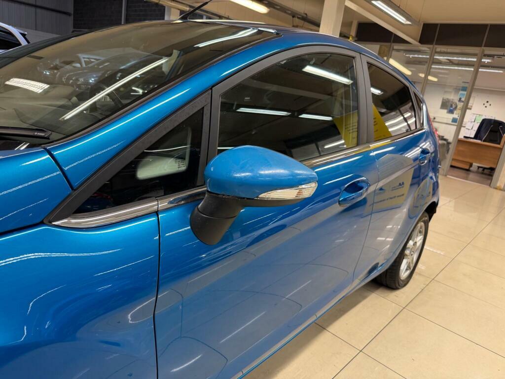 Ford Fiesta Yellow #13