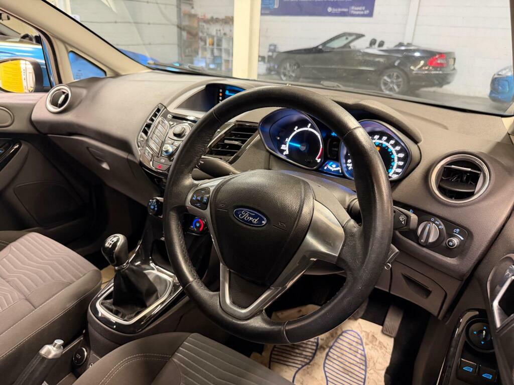 Ford Fiesta Yellow #15
