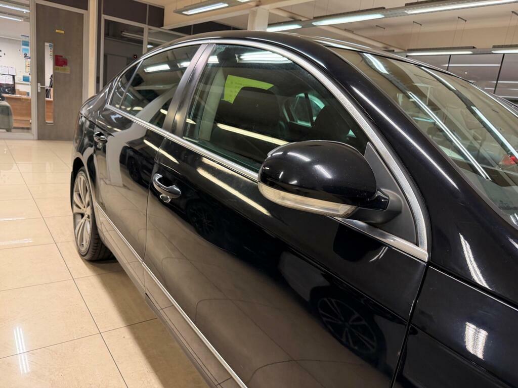 Volkswagen Passat Estate 2.0 Tdi Highline Dsg Euro 4 200808 Black #14