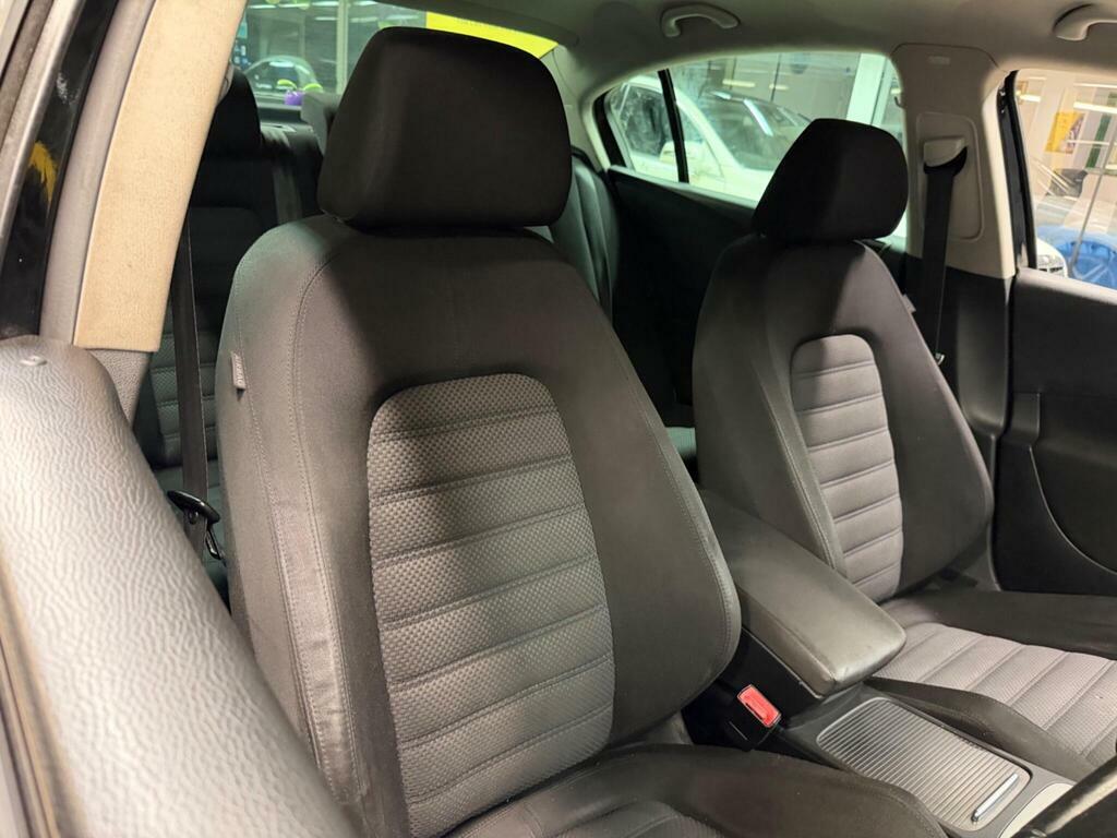 Volkswagen Passat Estate 2.0 Tdi Highline Dsg Euro 4 200808 Black #16