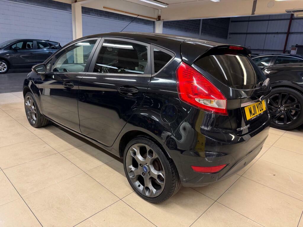 Ford Fiesta 1.6 Titanium Black #4