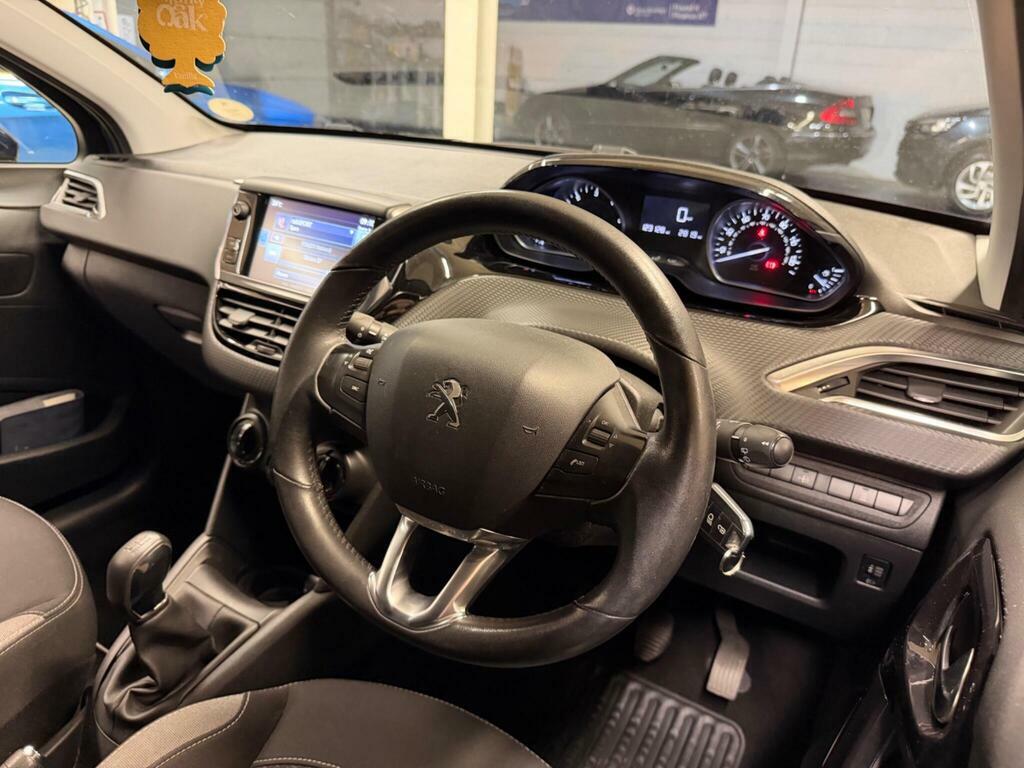 Peugeot 208 Active Black #16