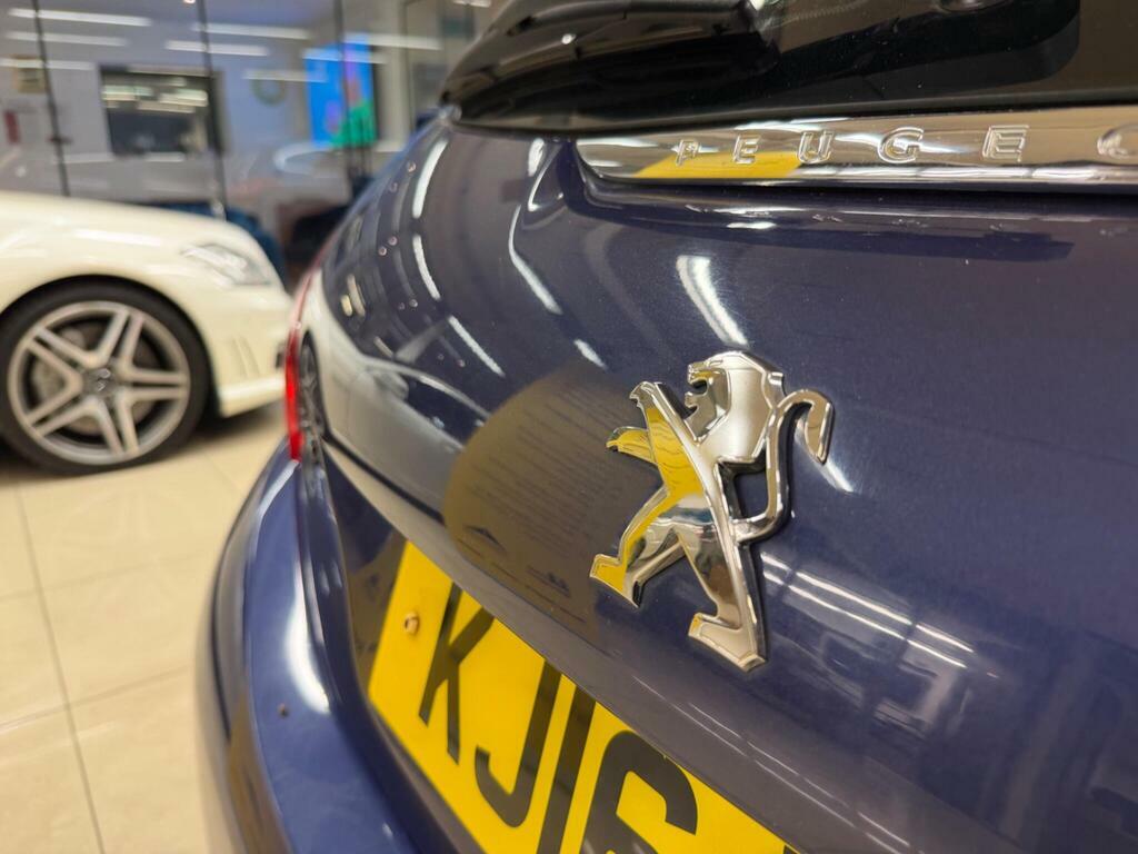 Peugeot 208 Active Black #7