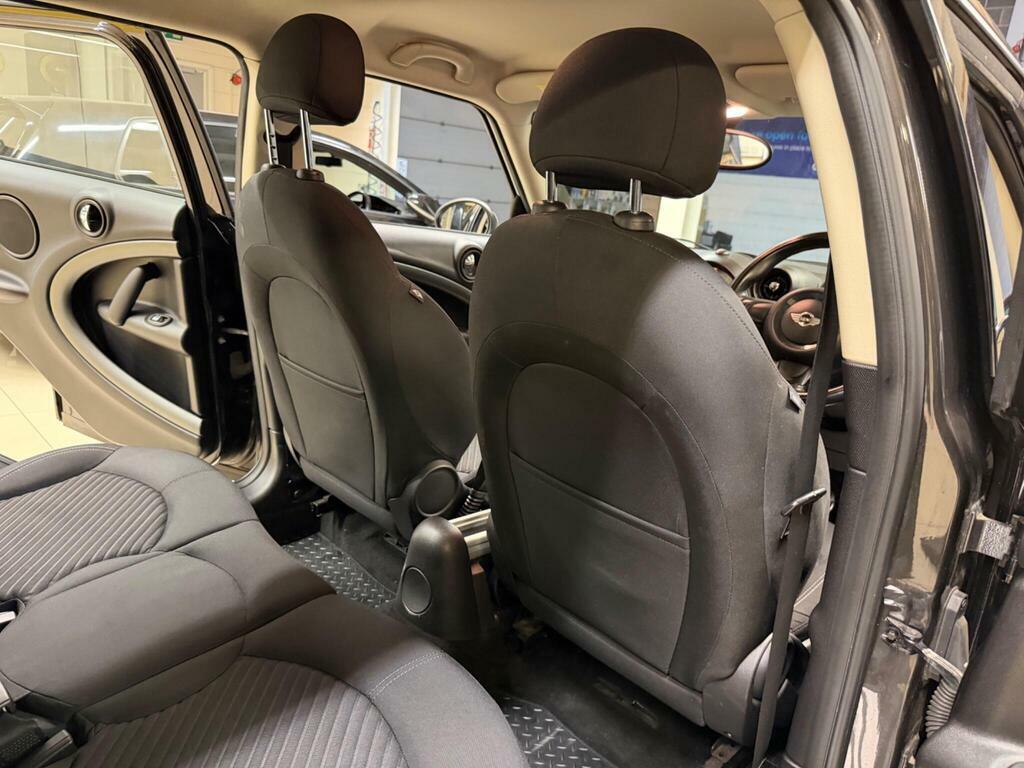 Mini Countryman 1.6L Cooper S Silver #16