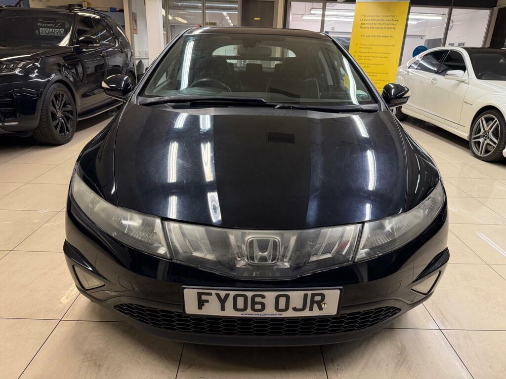 Honda Civic 1.8 I-vtec Es Black #2