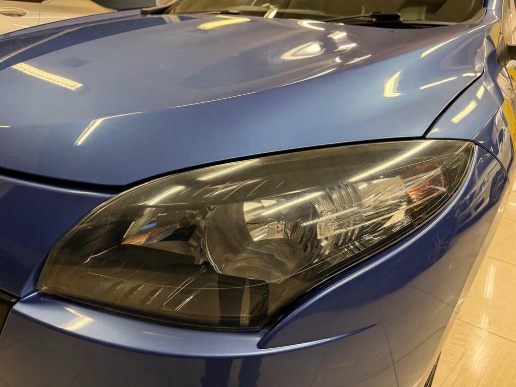 Renault Megane 1.5 Dci I-music Red #9