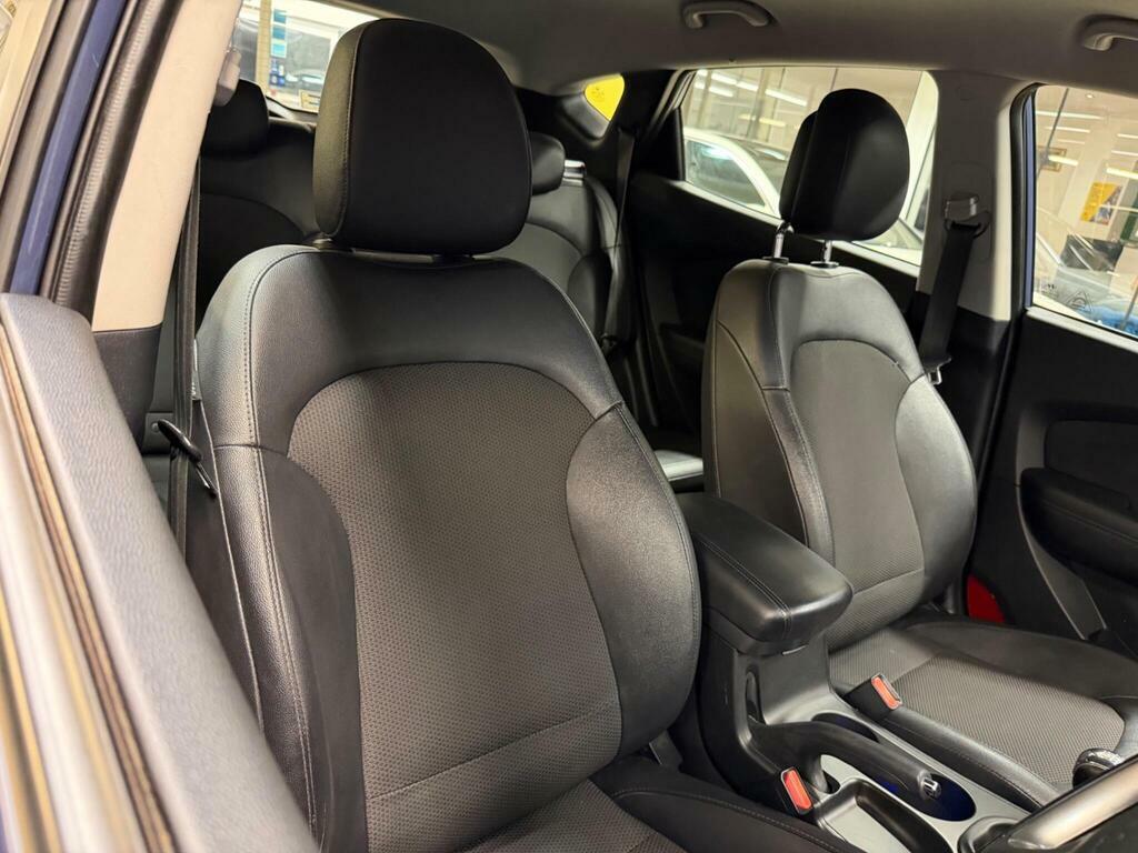 Hyundai Ix35 1.7 Crdi Se Nav 2Wd Blue #11