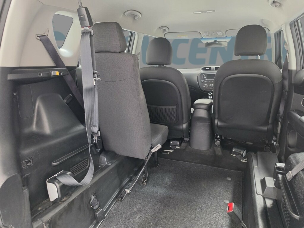 Kia Soul Ev Silver #9