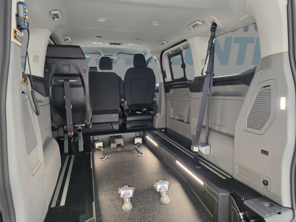 Ford Tourneo Custom 340 Titanium L1 Swb 9 Seat Minibus Fwd 2.5 Ph Black #10