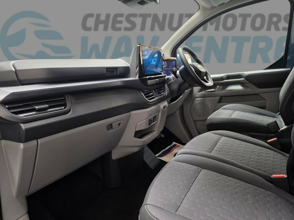 Ford Tourneo Custom 340 Titanium L1 Swb 9 Seat Minibus Fwd 2.5 Ph Black #17