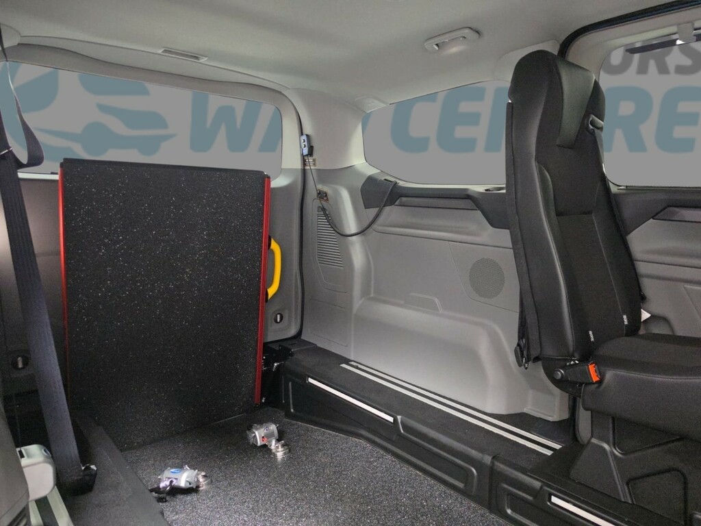 Ford Tourneo Custom 340 Titanium L1 Swb 9 Seat Minibus Fwd 2.5 Ph Black #23