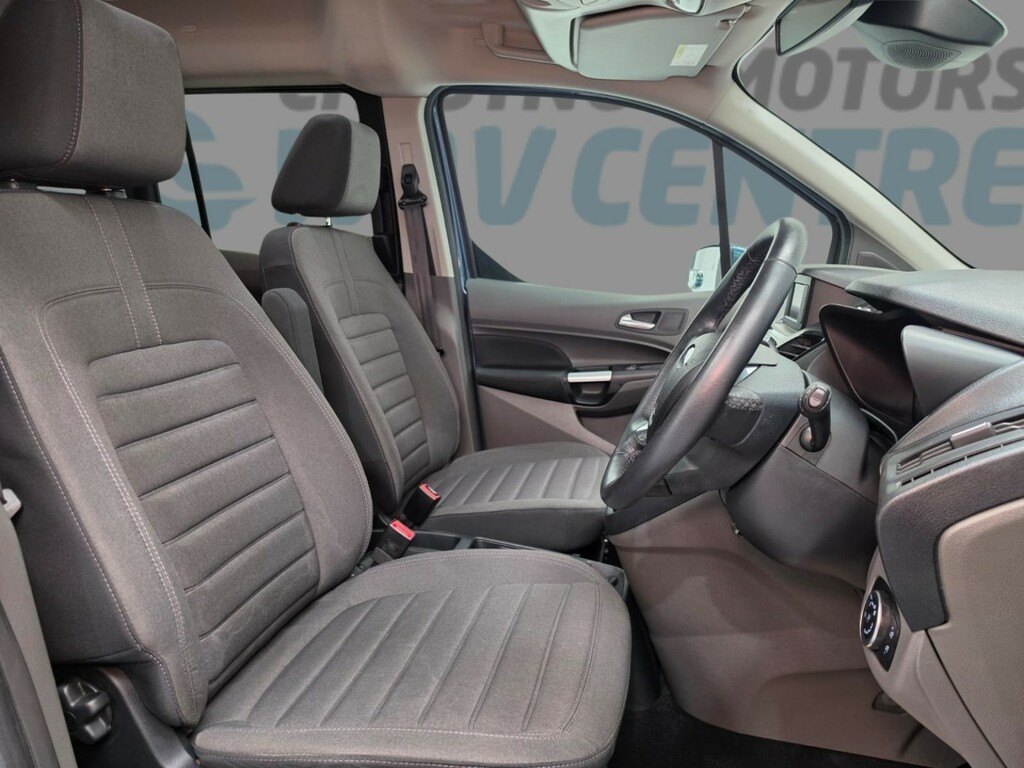 Ford Tourneo Connect 1.5 Ecoblue 120 Titanium Powershift Red #18