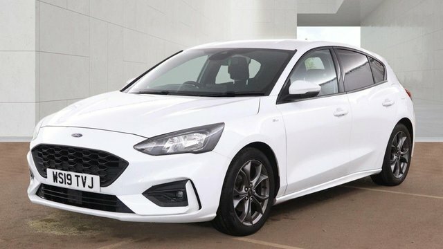 Ford Focus 2019 1.5 Ecoblue St-line Hatchback Manu White