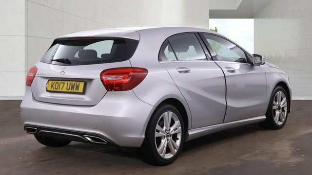 Mercedes-Benz A Class 2017 1.5 A180d Sport Hatchback 7G-dct E Silver #4