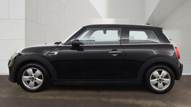 Mini Hatch 2020 1.5 Cooper Classic Hatchback Manua Black #6