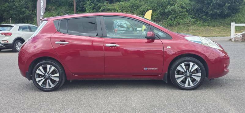 Nissan Leaf Leaf Tekna Flex Red #2