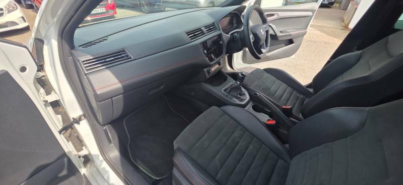 Seat Ibiza 1.0 Tsi 95 Se Technology Red #14