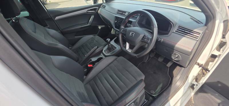 Seat Ibiza 1.0 Tsi 95 Se Technology Red #12