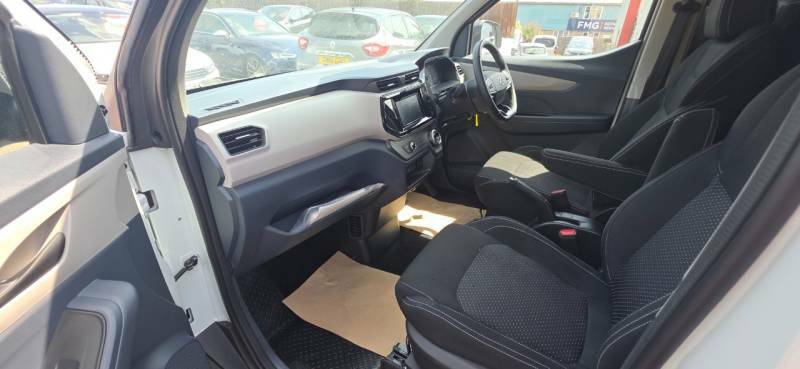 Maxus eDeliver 3 50.23Kwh Panel Van Fwd L1 122 P  #11