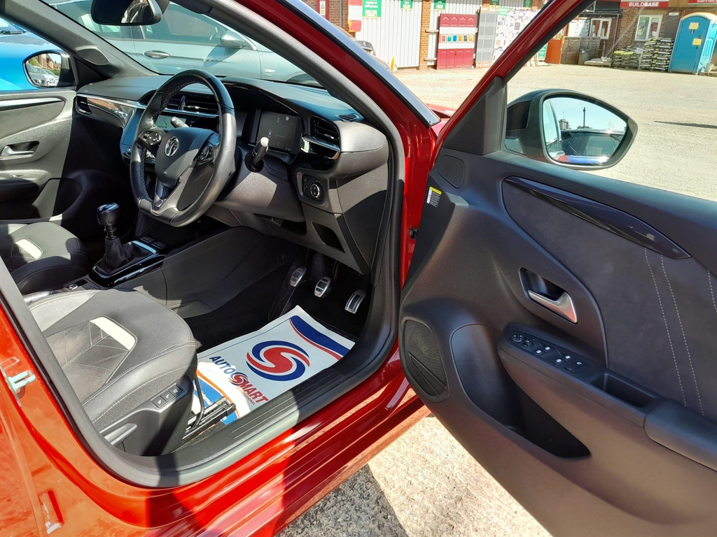Vauxhall Corsa 1.2I Turbo 100 Ps Sri Edition Hatc White #21