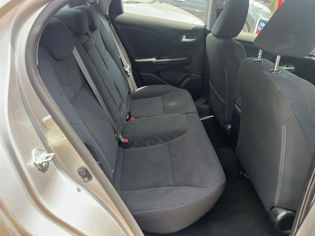 Honda Civic 1.6 I-dtec Es Eco Free Road Tax Finance Par Red #13