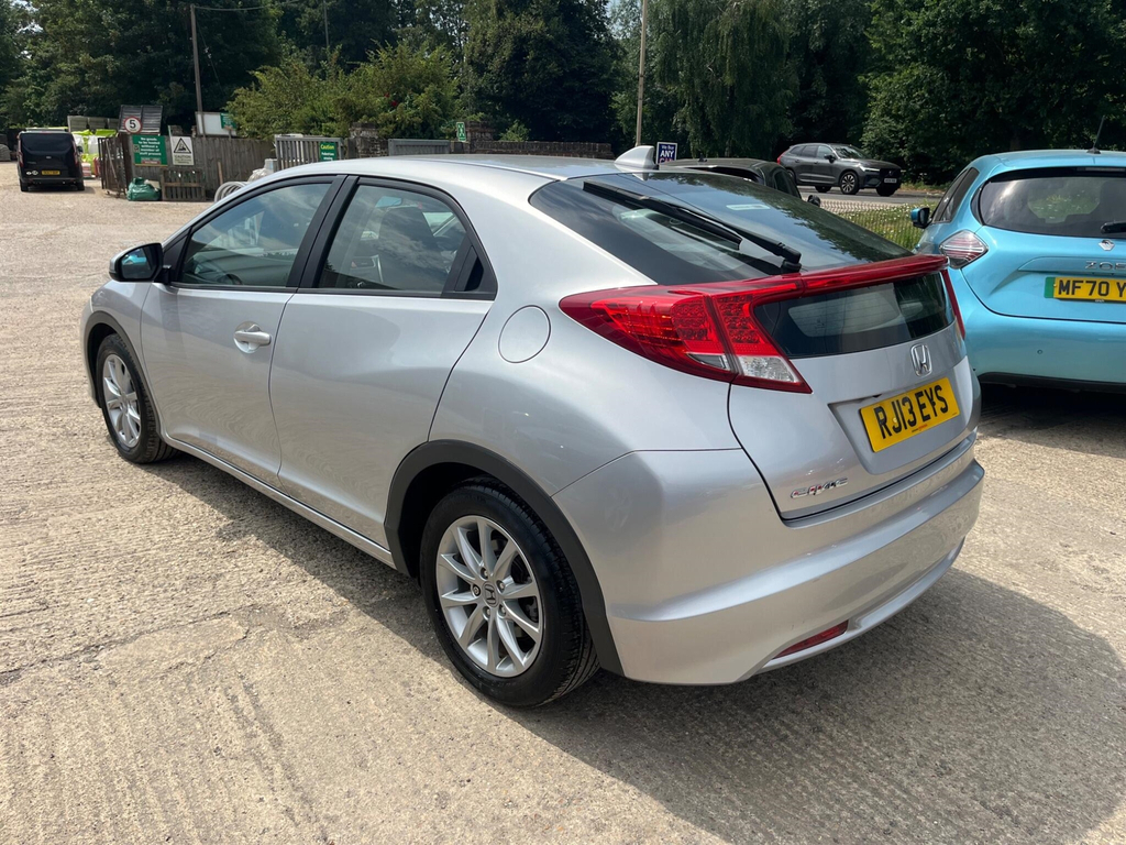 Honda Civic 1.6 I-dtec Es Eco Free Road Tax Finance Par Red #7