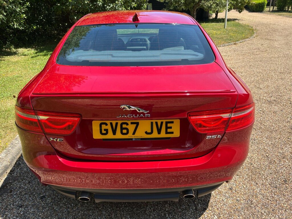 Jaguar XE 2.0I Gpf R-sport Saloon Euro 6 S White #9