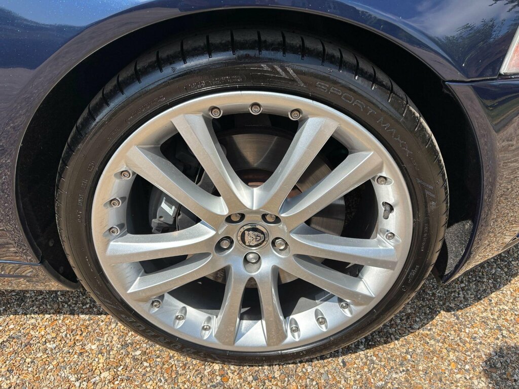 Jaguar XKR 4.2 Xkr-s 416 Bhp Black #22