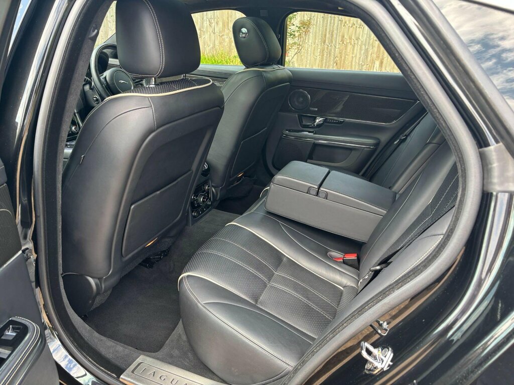 Jaguar XJ Xj Portfolio V6 D Grey #20