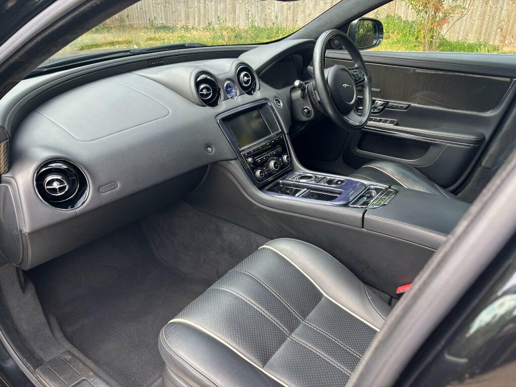 Jaguar XJ Xj Portfolio V6 D Grey #34