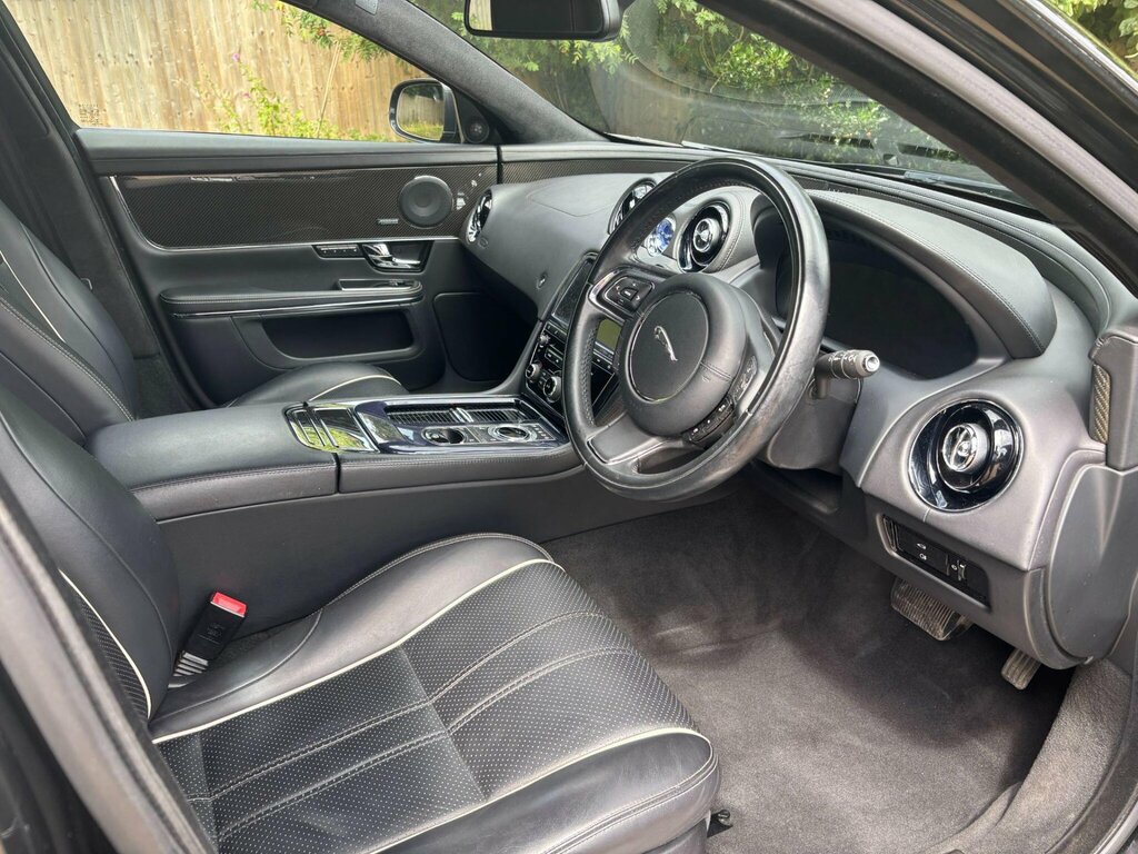 Jaguar XJ Xj Portfolio V6 D Grey #38