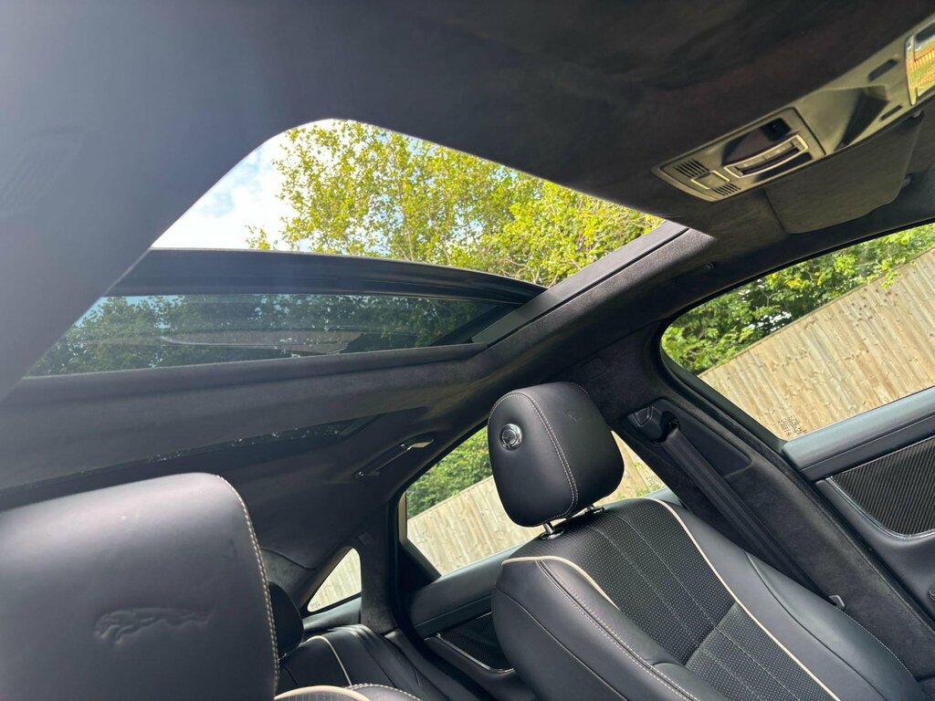 Jaguar XJ Xj Portfolio V6 D Grey #37